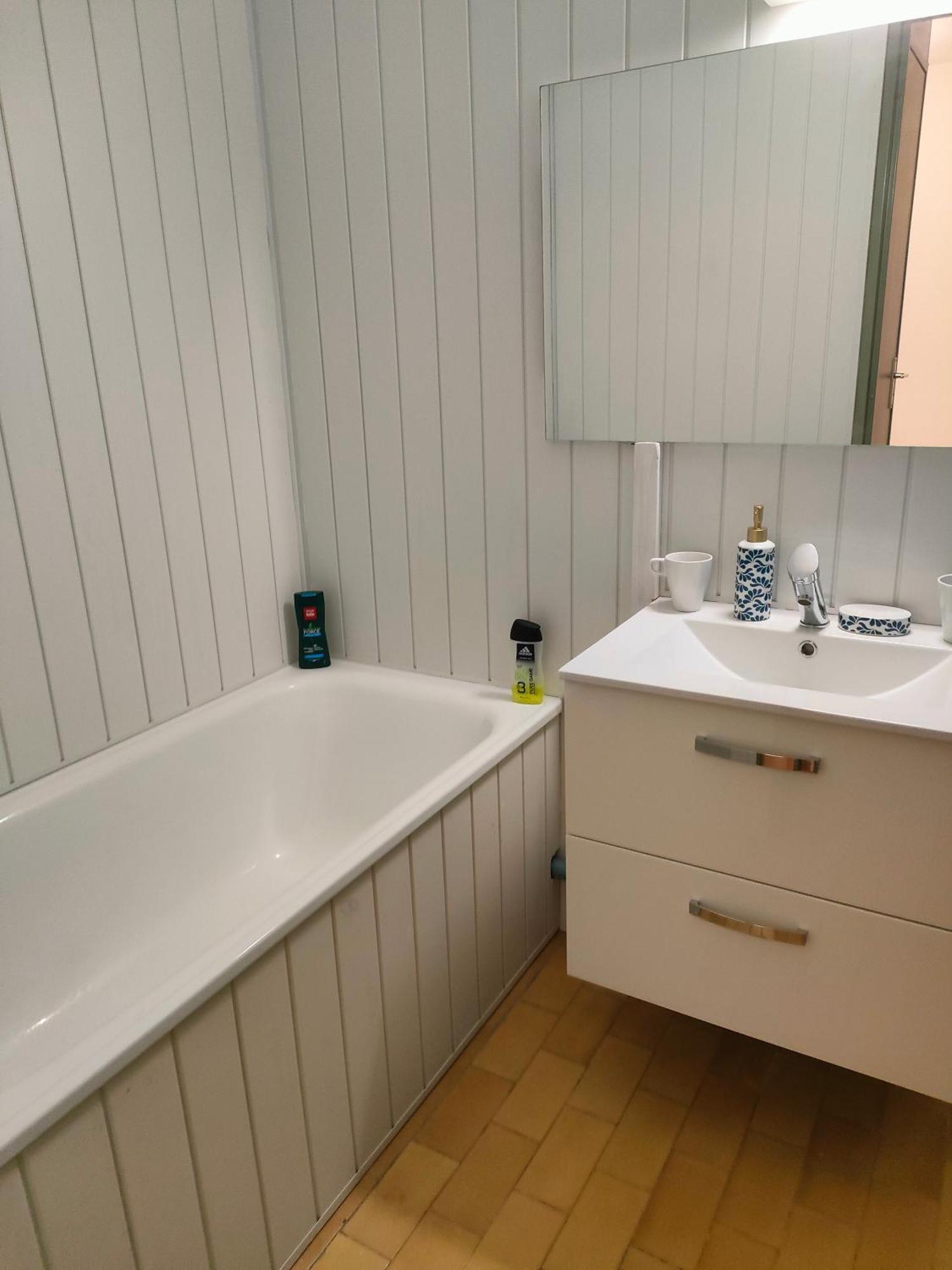 Gruissan, Studio Cabine, Au Calme Vue Degagee Sur Marina Bagian luar foto